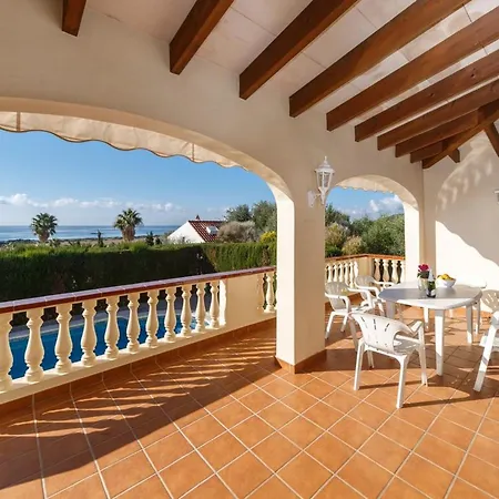 Villa Casa Santa - 3 Bedrooms With Sea Views - Great For Families *